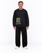 Load image into Gallery viewer, Black camo pocket sweatshirt