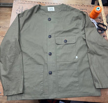 Load image into Gallery viewer, Olive green collarless jacket
